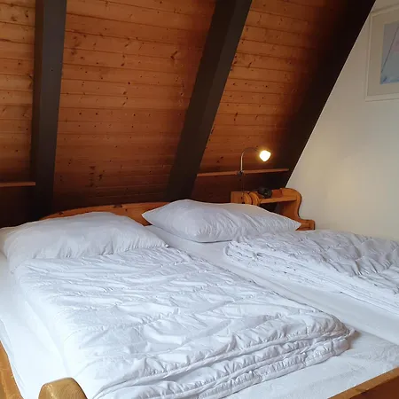 Nurdachhaus Hellmund Holiday home Butjadingen