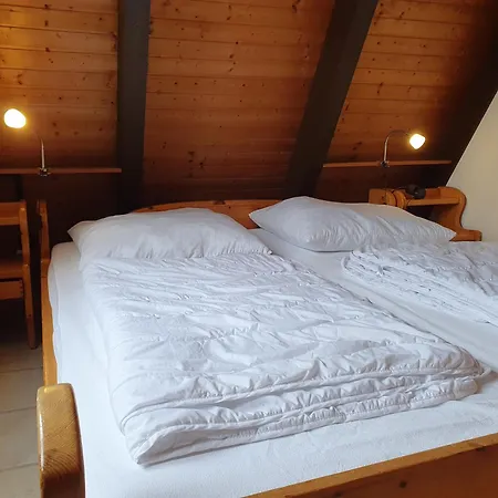 Nurdachhaus Hellmund Ferienhaus