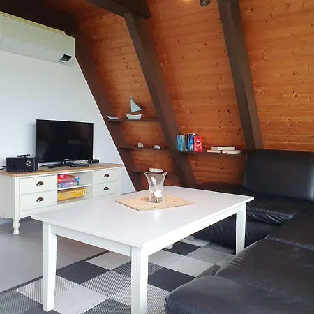 Nurdachhaus Hellmund